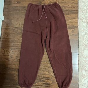 Women’s skims cotton fleece jogger size small- burgundy